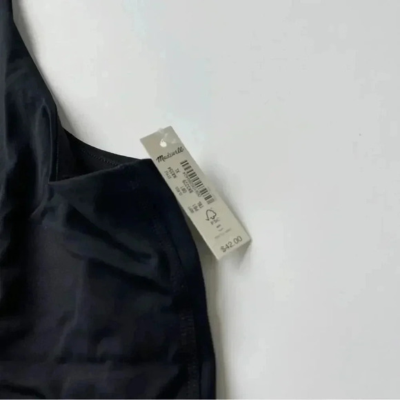Madewell Women's MWL Form Racerback Crop Top Size XL in Black NWT - Picture 5 of 6